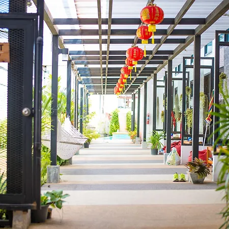 Chillhub Hostel Phuket-2